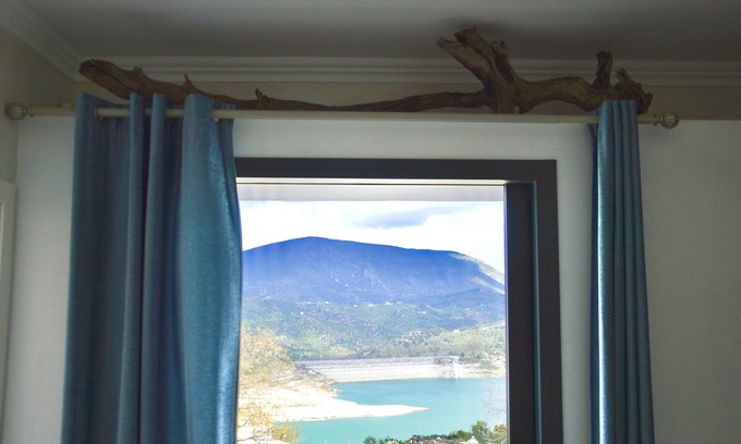 Zahara de la Sierra Apartment | Piso Al Lago - Appartment With Fabulous Lake Views