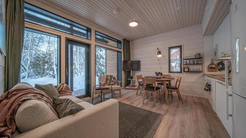 Akaslompolo Apartment | Pitkäkuusen mökki