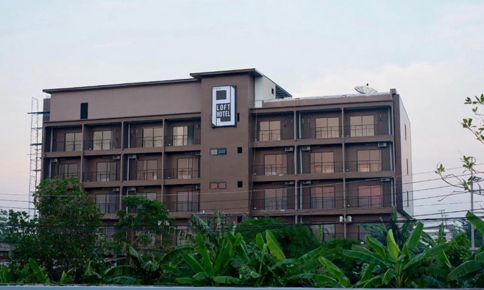 Lop Buri Hotel | PJ Loft Hotel