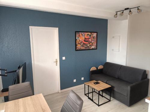 Saint-Cyprien Plage Apartment | plage, agréable, refait à neuf, top lit, hôte réactif, terrasse, soleil, paisible.