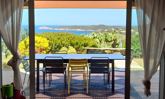 Cargese House | Plage du Péro Sea view, ground floor with private garden- Jacuzzi