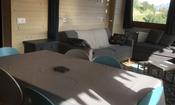 Plagne Centre Apartment | Plagne Center - Mont Blanc view - Direct access to the slopes - Everest Residence