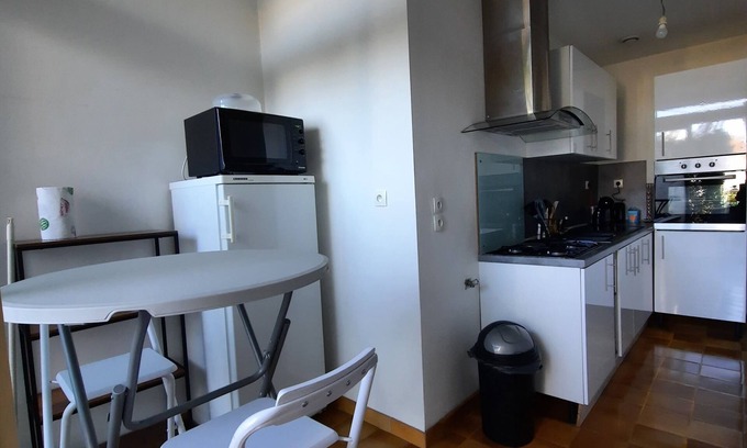 Auxonne Apartment | "plain-pied Charmant 56m²: Prox. Centre-ville, Cuisine Équipée - Idéal 7 Pers."