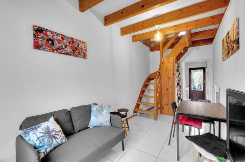 Plaisance-du-Touch Apartment | Plaisance-Du-Touch Petite maison calme avec jardin