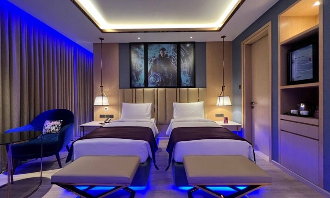 Thane West Hotel | Planet Hollywood
