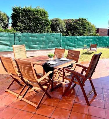 Penacastillo Apartment | planta baja-jardín-Parking