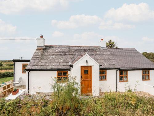Rhoscolyn House | Plas Coch Rhoscolyn