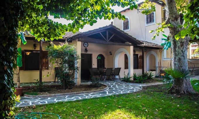 Nei Pori Villa | Platamon village house