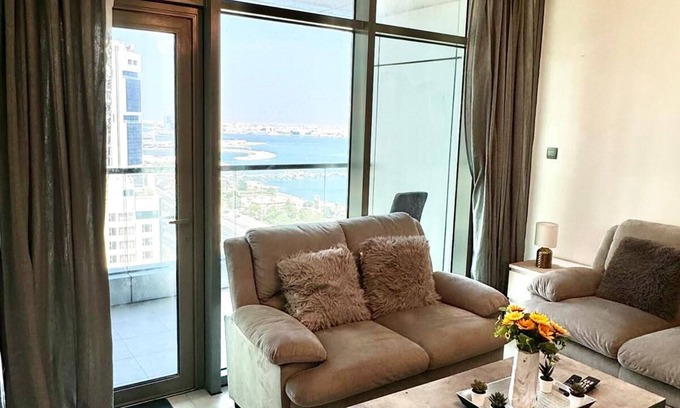 Manama Apartment | Platinum Oasis apt with sea & city view.