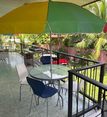 Puerto Viejo de Talamanca Apartment | Playa Negra Zen Bistro