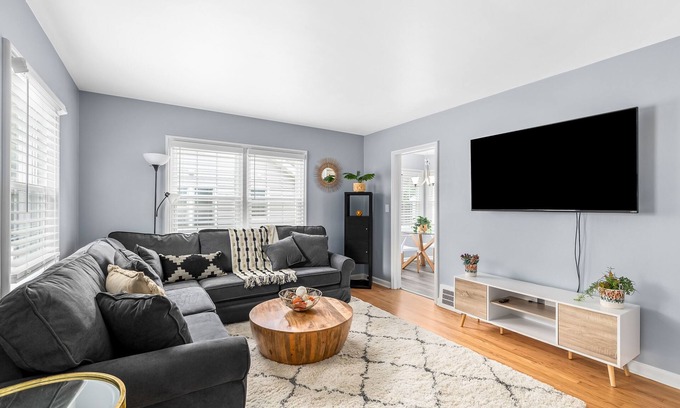 Allmendinger Heights House | Playful and Serene-2 Bedroom home- Walk to the stadium!