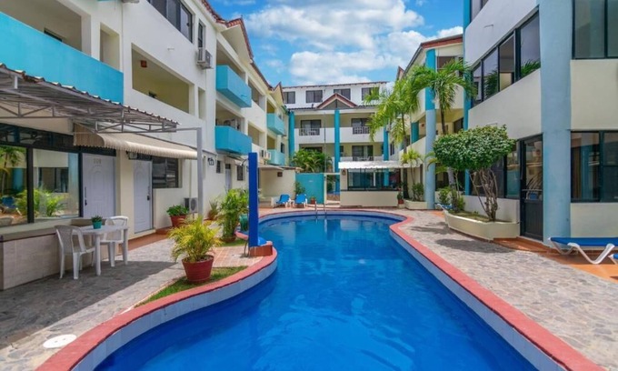 El Batey Condo | Plaza Europa