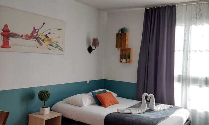 Serris Apartment | Pleasant apartment for 4 2 steps from DisneylandParis