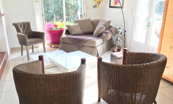 La Vicomte-sur-Rance House | Pleasant, bright house with large enclosed garden for your pets.