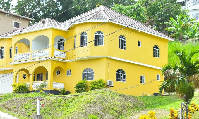 Stewart Town Apartment | Pleasant Get-Away