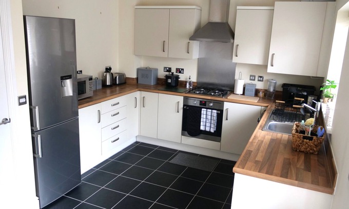 Oakham House | Pleasant & Quiet House near Rutland Water, Stamford & Oakham