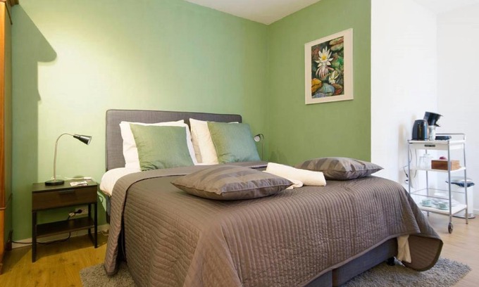 Haarlemmerbuurt House | Pleasant Studio in the City Center