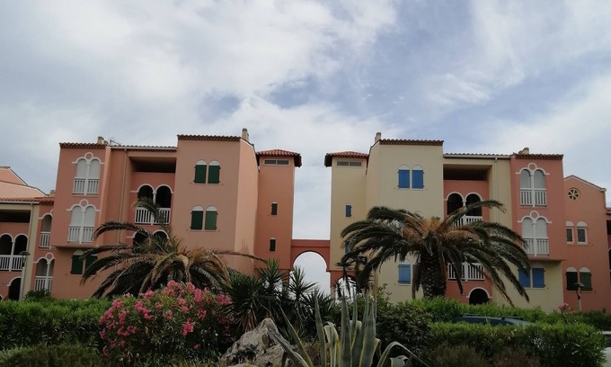 Le Barcares Apartment | Pleasant T2 apartment in private residence with swimming pool! South exposure