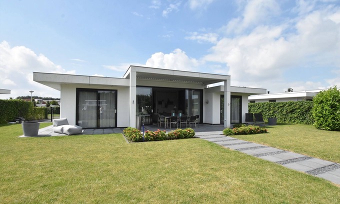 Zeewolde Villa | Pleasant villa in Harderwijk with fenced garden