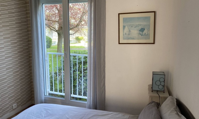 Concarneau Apartment | Pleasant, well-equipped apartment close to the Corniche and town center.