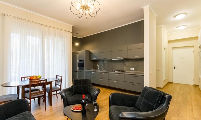 mtatsminda Apartment | Pleasing Place