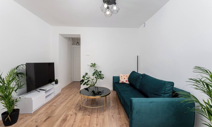 Pradnik Bialy Apartment | Pleszowska Urban Elegance Apartment #2