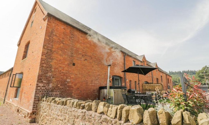 Huntley House | Plough Share