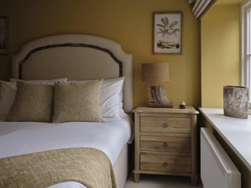 Lickfold House | Plum House