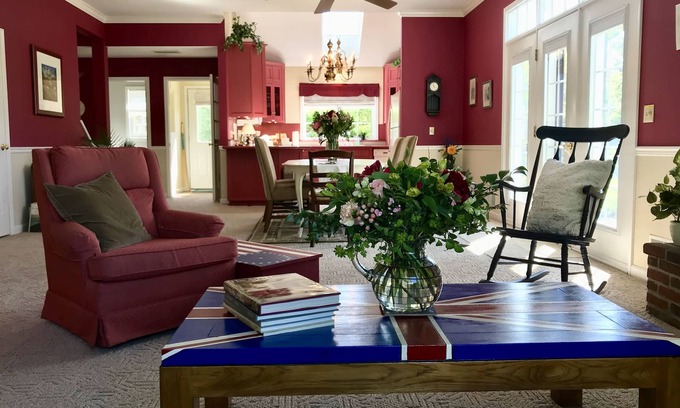 Ephraim House | "Plum Retreat" is spacious, warm & beautiful, and surrounded by gardens.