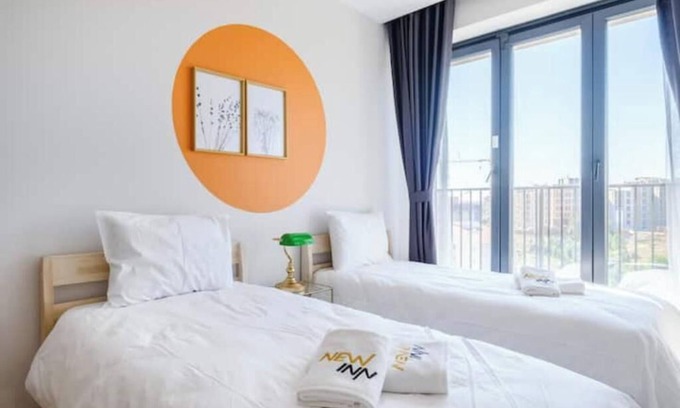 Basaksehir Apartment | Pluto - Stunning 2BR/2BA Apt w/ Parking & Pool