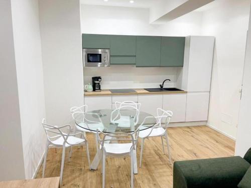 Ostiense Apartment | PM 34 Viale Imperatore - San Paolo Station