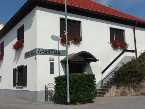 Ormoz House | POČITNIŠKA HIŠA KOG