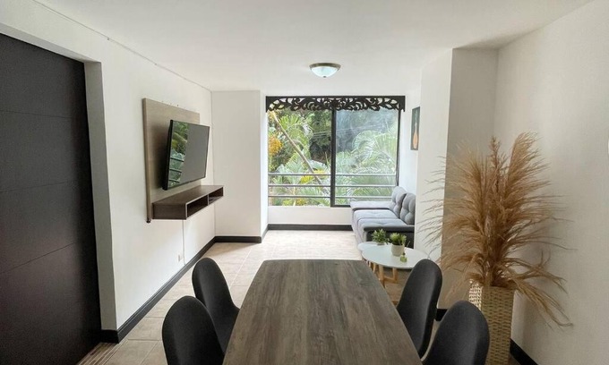 Castropol Apartment | Poblado Apartment Best Location
