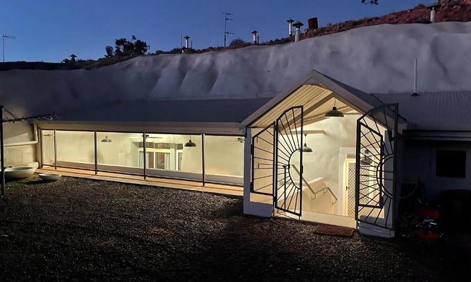 Coober Pedy Apartment | PObox#2underground residence