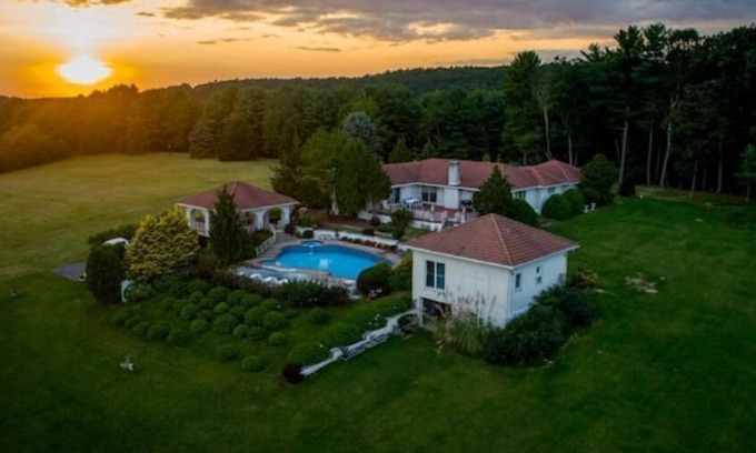 Kresgeville Villa | Pocono Villa, a private amenity rich property for the family. Pets Welcomed.