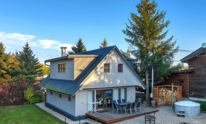 Dolni Branna House | Pod Liščím kopcem 6+4 by Interhome
