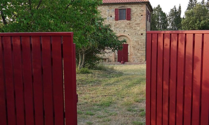 Legoli House | POD.NATALINO Farmhouse between woods and reality in the land of the Giantsnn