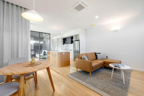 Mount Gambier Apartment | Pod Three - Luxurious 1 King Bedroom