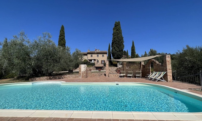 Certaldo Villa | Podere il Casolarino with private pool