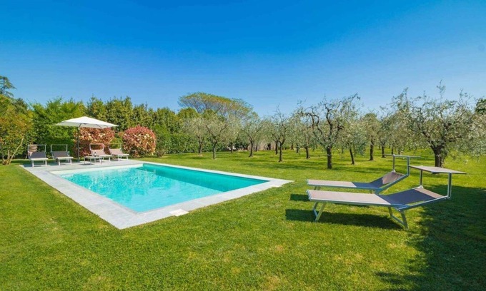 Lucca House | Podere Santa private pool villa. WiFi. Lucca area