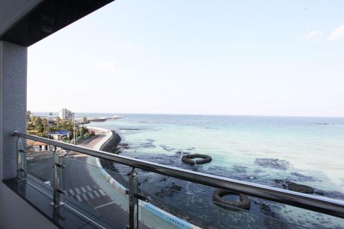 Jocheon Apartment | Poem House