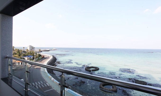 Jocheon House | Poem House
