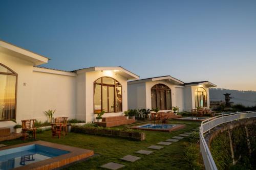 Songan House | pohon cinta glamping