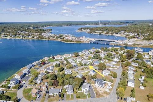 Buzzards Bay House | Point of Happiness - Bourne