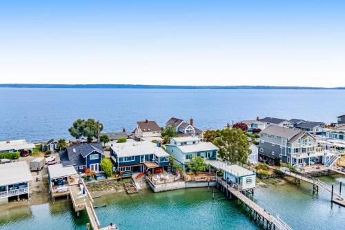 Rollingbay House | Point Perfect