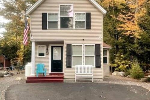 South Casco House | Point Sebago 2 bed 1.5 bath home. Sleeps 7