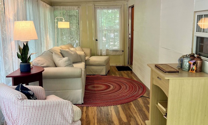South Casco Cottage | Point Sebago Weekly Rental