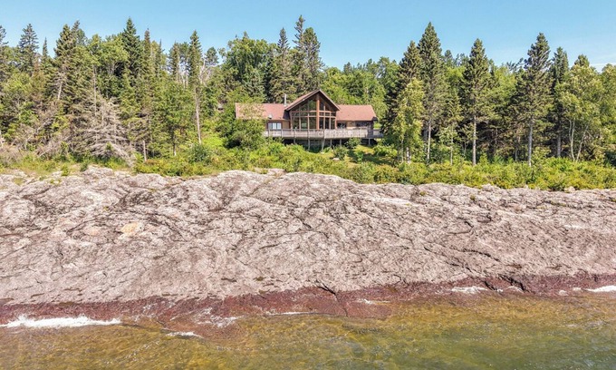 Tofte House | Pointavu Home - Lake Superior - Tofte, MN