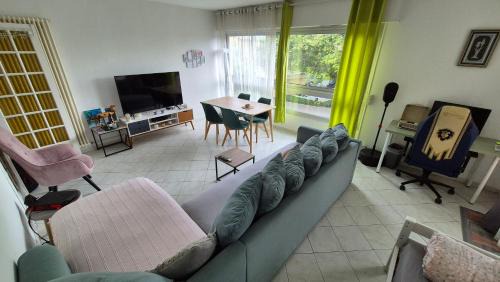 8th Arrondissement Apartment | Pointe Rouge à 2mn de la plage - avec petite vue mer