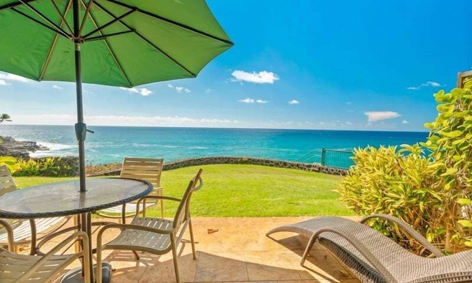 Poipu Condo | Poipu Shores 104C - Oceanfront Townhome w/Full AC